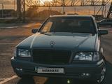 Mercedes-Benz C 200 1995 годаүшін3 000 000 тг. в Караганда – фото 3