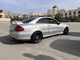 Mercedes-Benz CLK 320 2002 годаfor3 800 000 тг. в Актау – фото 4