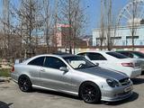 Mercedes-Benz CLK 320 2002 годаfor3 800 000 тг. в Актау – фото 3