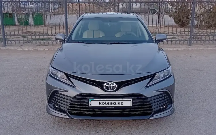 Toyota Camry 2022 года за 17 000 000 тг. в Актау