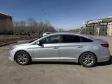 Hyundai Sonata 2015 года за 6 000 000 тг. в Караганда – фото 2
