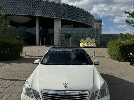 Mercedes-Benz E 200 2012 года за 9 000 000 тг. в Астана – фото 2