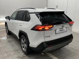 Toyota RAV4 2019 годаүшін13 500 000 тг. в Костанай – фото 2