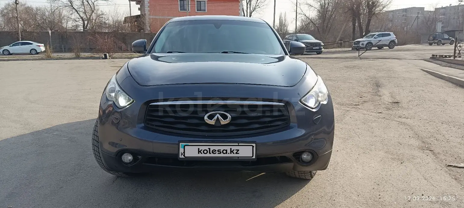 Infiniti FX35, 2009