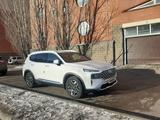 Hyundai Santa Fe 2023 годаүшін19 100 000 тг. в Астана