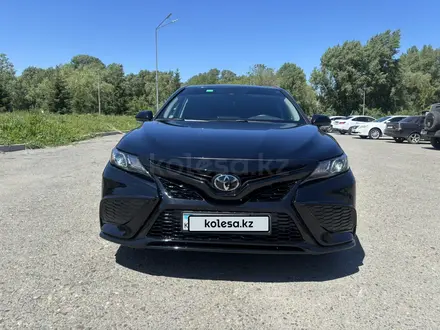 Toyota Camry 2022 года за 13 000 000 тг. в Усть-Каменогорск – фото 3