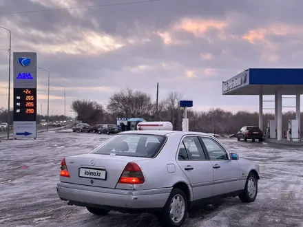 Mercedes-Benz C 280 1993 года за 1 950 000 тг. в Алматы – фото 2