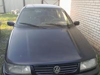 Volkswagen Passat 1994 годаfor1 300 000 тг. в Уральск