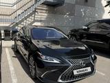 Lexus ES 250 2020 года за 19 000 000 тг. в Алматы