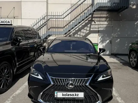 Lexus ES 250 2020 года за 19 000 000 тг. в Алматы – фото 2