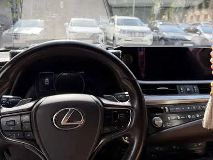 Lexus ES 250 2020 года за 19 000 000 тг. в Алматы – фото 6