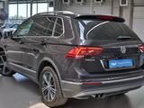 Volkswagen Tiguan 2017 годаүшін10 590 000 тг. в Алматы – фото 4