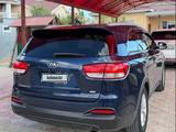 Kia Sorento 2018 года за 6 950 000 тг. в Атырау – фото 2