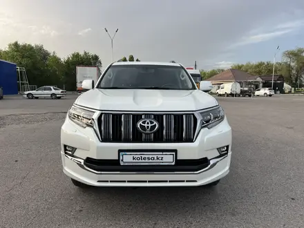 Toyota Land Cruiser Prado 2018 года за 22 650 000 тг. в Алматы – фото 2