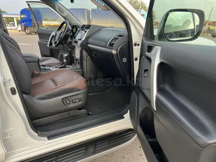 Toyota Land Cruiser Prado 2018 года за 22 650 000 тг. в Алматы – фото 20