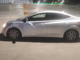 Hyundai Elantra 2014 годаfor5 500 000 тг. в Атырау