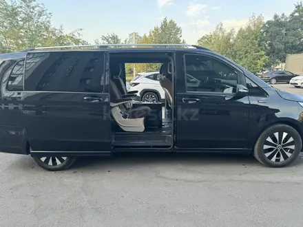 Mercedes-Benz EQV 2021 года за 32 000 000 тг. в Алматы – фото 12