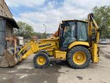 Komatsu  WB93R 2012 года за 15 900 000 тг. в Алматы – фото 2