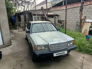 Mercedes-Benz 190, 1986