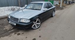 Mercedes-Benz C 180 1994 года за 1 900 000 тг. в Костанай – фото 2