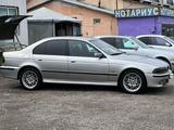 BMW 528 2000 годаүшін3 400 000 тг. в Алматы – фото 3