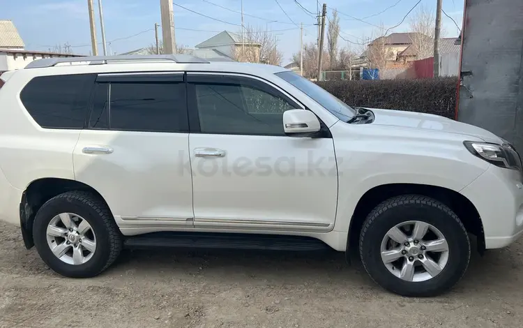 Toyota Land Cruiser Prado 2014 года за 17 150 000 тг. в Атырау