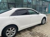 Toyota Camry 2011 года за 7 500 000 тг. в Атырау – фото 4