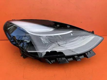 Фара передний Tesla MODEL Y ORIGINAL за 10 000 тг. в Алматы