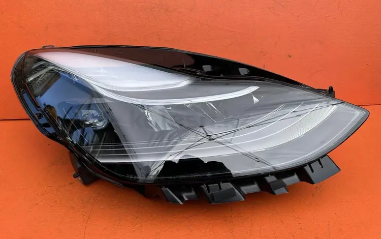 Фара передний Tesla MODEL Y ORIGINAL за 10 000 тг. в Алматы