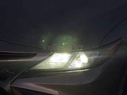 Toyota Camry 2021 года за 13 000 000 тг. в Семей – фото 10