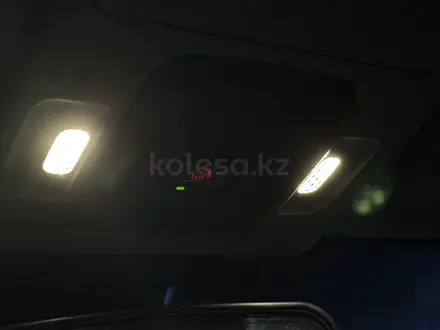 Toyota Camry 2021 года за 13 000 000 тг. в Семей – фото 17