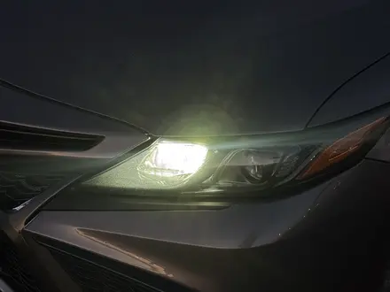 Toyota Camry 2021 года за 13 000 000 тг. в Семей – фото 11
