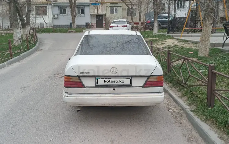 Mercedes-Benz E 200 1991 года за 750 000 тг. в Шымкент