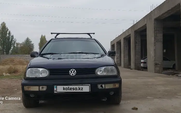 Volkswagen Golf 1996 годаfor1 000 000 тг. в Шымкент