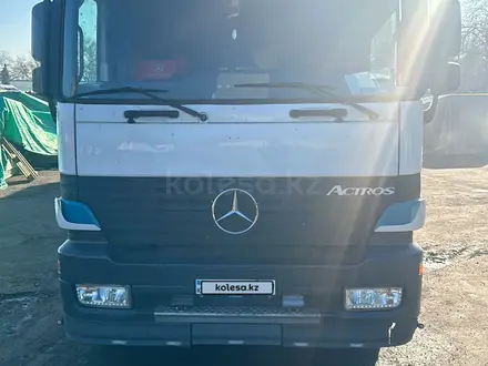 Mercedes-Benz  Actros 2000 года за 27 500 000 тг. в Жаркент – фото 5