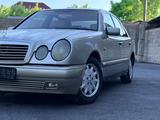 Mercedes-Benz E 230 1996 года за 1 700 000 тг. в Шымкент – фото 2
