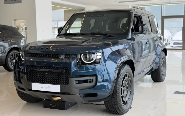 Land Rover Defender OCTA 2025 года за 155 323 000 тг. в Астана