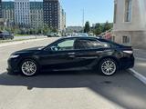 Toyota Camry 2019 года за 12 500 000 тг. в Астана – фото 4
