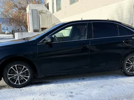 Toyota Camry 2015 года за 9 000 000 тг. в Костанай – фото 11