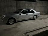 Mercedes-Benz E 230 1996 годаүшін2 800 000 тг. в Шымкент – фото 2