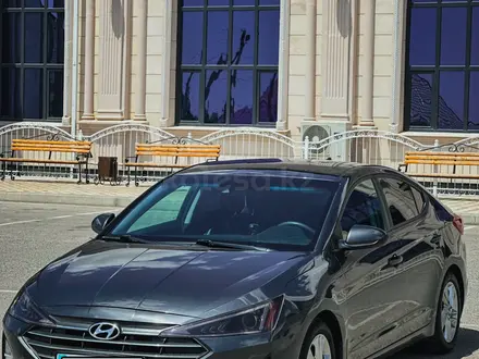 Hyundai Elantra 2020 года за 8 200 000 тг. в Жанаозен