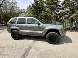 Jeep Grand Cherokee 2007 года за 7 700 000 тг. в Актобе – фото 4