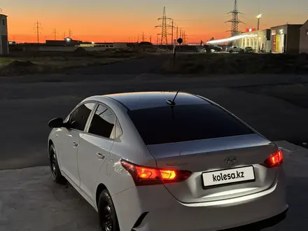 Hyundai Accent 2022 года за 7 200 000 тг. в Актау – фото 6