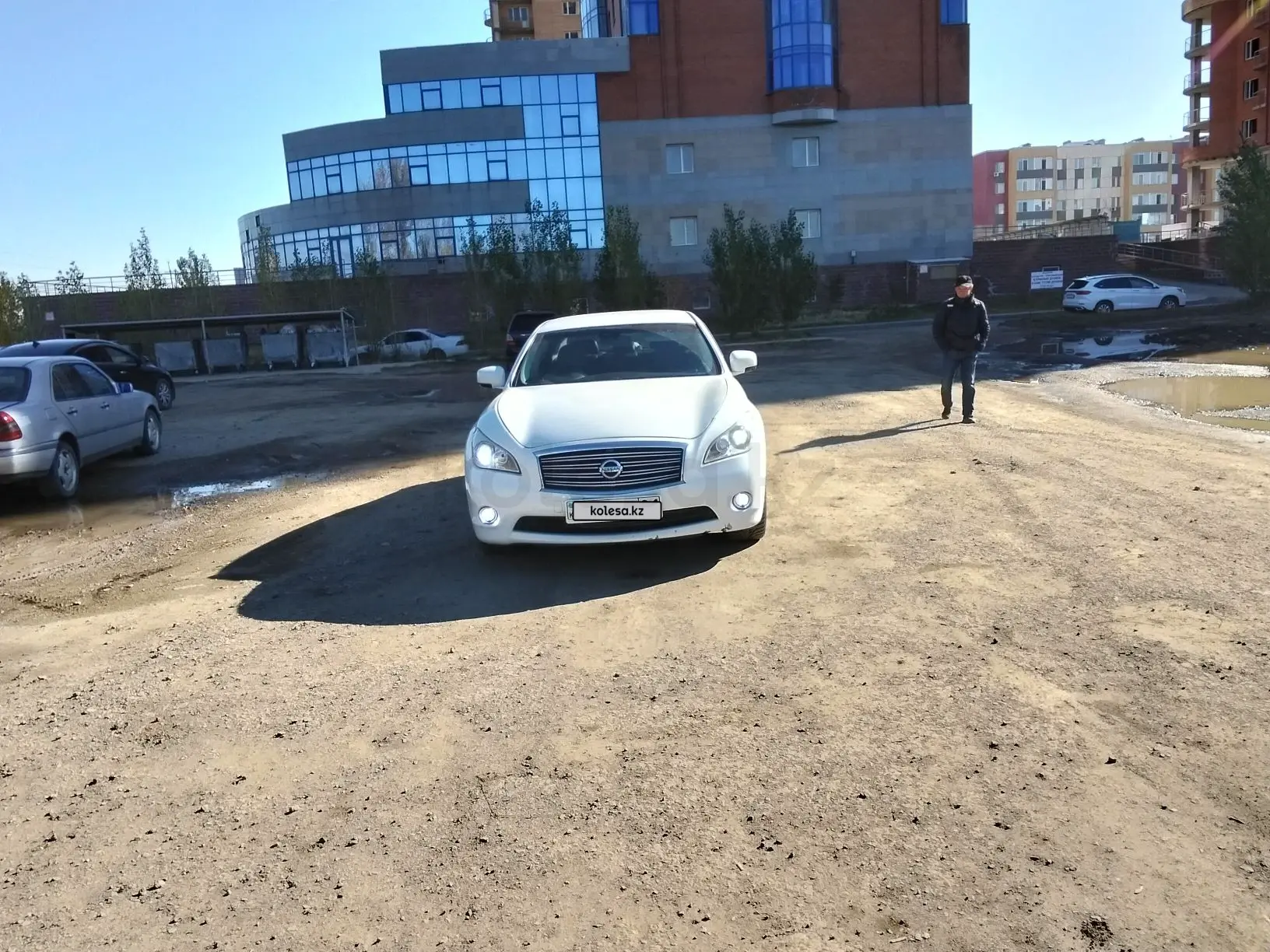 Nissan Fuga, 2011