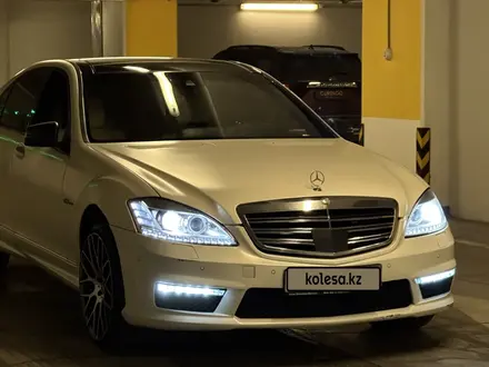 Mercedes-Benz S 63 AMG 2010 года за 15 500 000 тг. в Алматы – фото 20