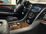 Cadillac Escalade 2019 года за 33 000 000 тг. в Астана