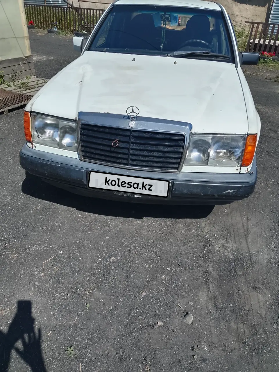 Mercedes-Benz E-Class, 1986