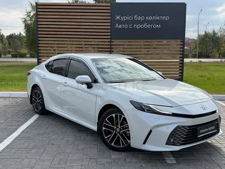 Toyota Camry Luxe 2025 года за 20 590 000 тг. в Кокшетау – фото 8