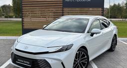 Toyota Camry Luxe 2025 года за 20 590 000 тг. в Кокшетау