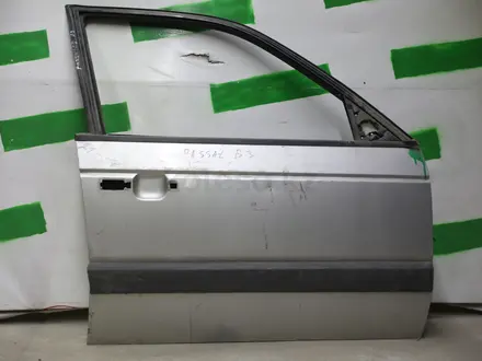 Дверь передняя правая Volkswagen Passat B3 за 12 000 тг. в Алматы